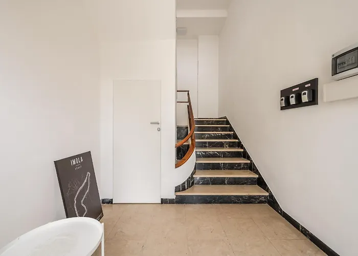 Tosa - Free Wifi, Air Conditioning & Private Parking