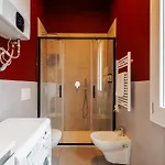 Tosa - Free Wifi, Air Conditioning & Private Parking