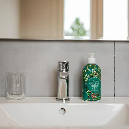 Apartment Tosa - Free Wifi, Air Conditioning & Private Parking *