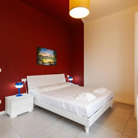 Tosa - Free Wifi, Air Conditioning & Private Parking Daire Imola