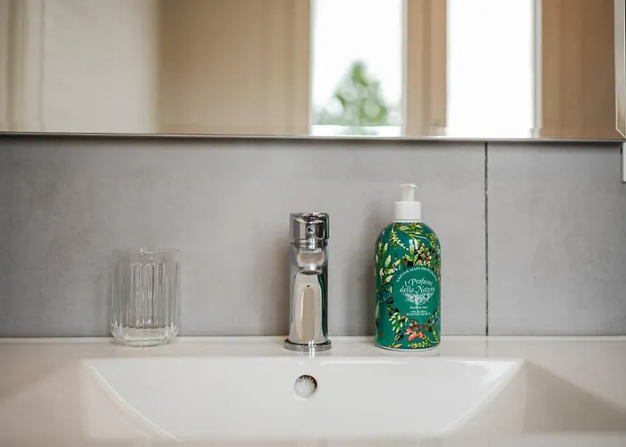 Apartamento Tosa - Free Wifi, Air Conditioning & Private Parking *