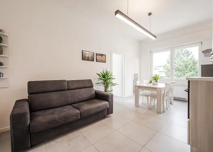 Tosa - Free Wifi, Air Conditioning & Private Parking Apartman *