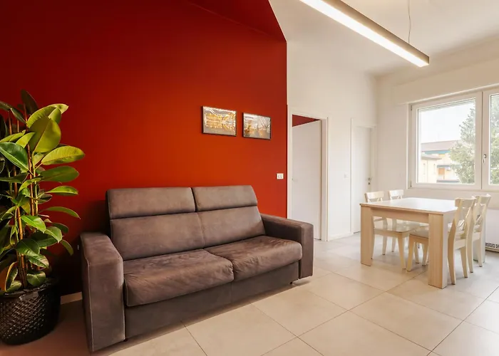 Tosa - Free Wifi, Air Conditioning & Private Parking